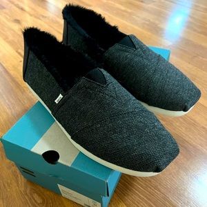 TOMS men’s size 11 herringbone faux fur